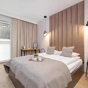 Lema 19 Uniqe In With Garden Air Conditioning Parking Near Tauron Arena By Renters Prestige Kraków